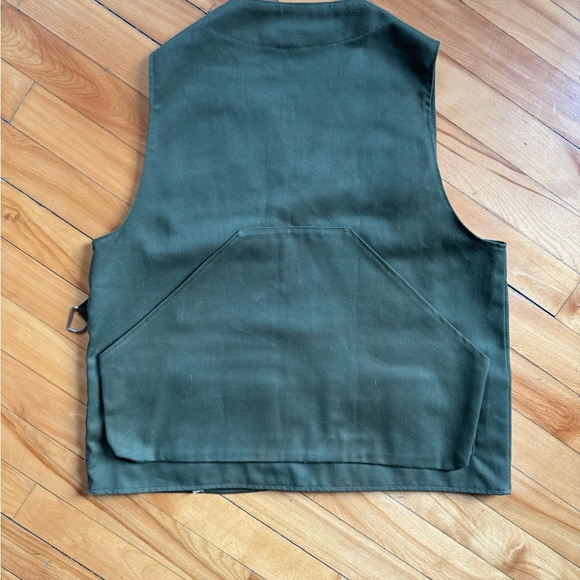 Barbour International Utility Vest – Olive Green Multi-Pocket Field Vest - Picture 2 of 3